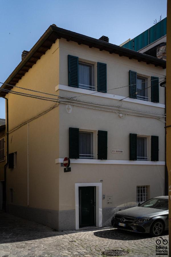 Monolocale Le Rondini Centralissimo Pesaro Dış mekan fotoğraf
